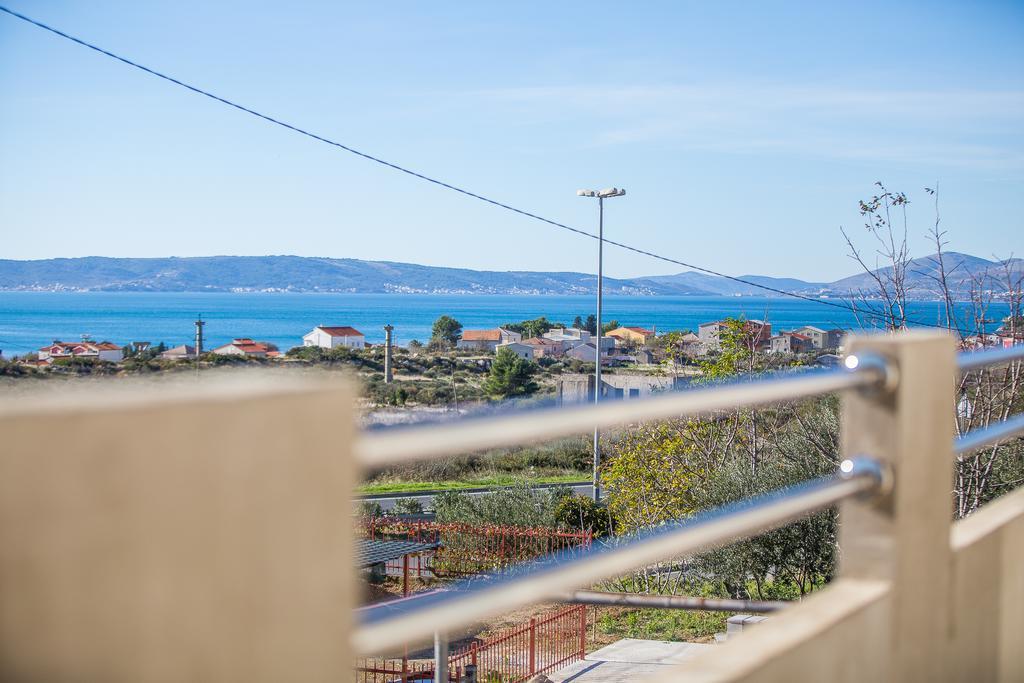 Apartments Mira Kaštela Eksteriør bilde